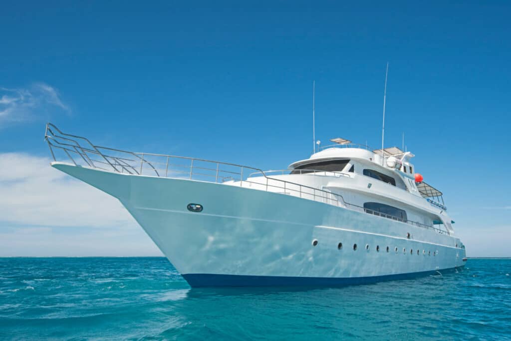 Following the right liveaboard etiquette is essential to best enjoy your liveaboard holiday