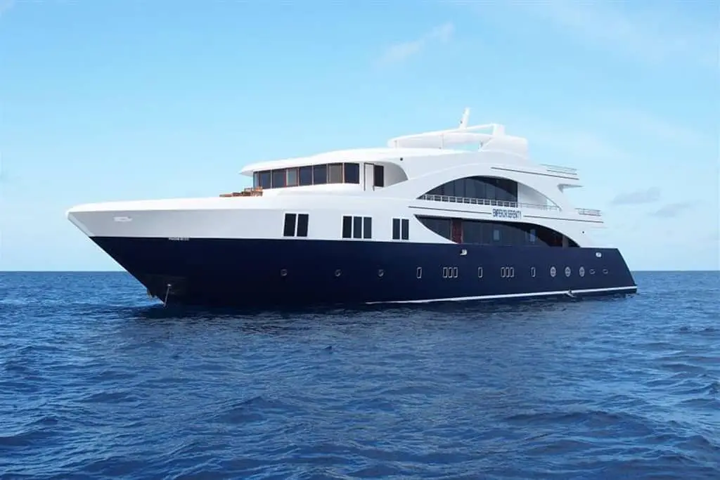 Emperor Serenity is a Luxury Liveaboard in with year-round Itineraries in the Maldives